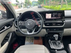 Xe Kia Seltos Premium 1.4 AT 2020