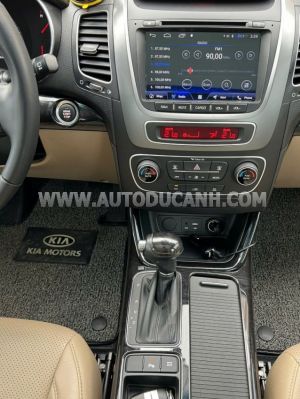 Xe Kia Sorento 2.4 GAT Premium 2021