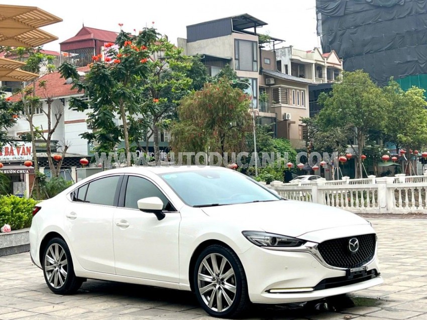 Mazda 6 Premium 2.0 AT 2023