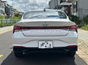 Xe Hyundai Elantra 1.6 AT Tiêu chuẩn 2022