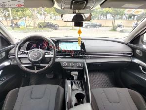 Xe Hyundai Elantra 1.6 AT Tiêu chuẩn 2022
