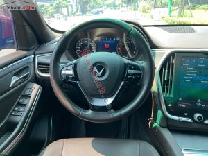 Xe VinFast Lux SA 2.0 Base 2.0 AT 2019