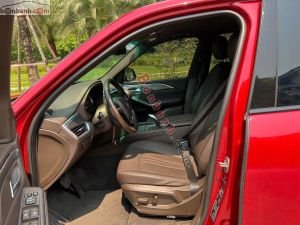 Xe VinFast Lux SA 2.0 Base 2.0 AT 2019