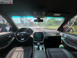 Xe VinFast Lux SA 2.0 Base 2.0 AT 2019