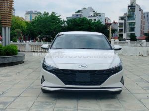Xe Hyundai Elantra 1.6 AT Tiêu chuẩn 2022