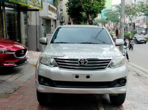 Xe Toyota Fortuner 2.7V 4x4 AT 2014