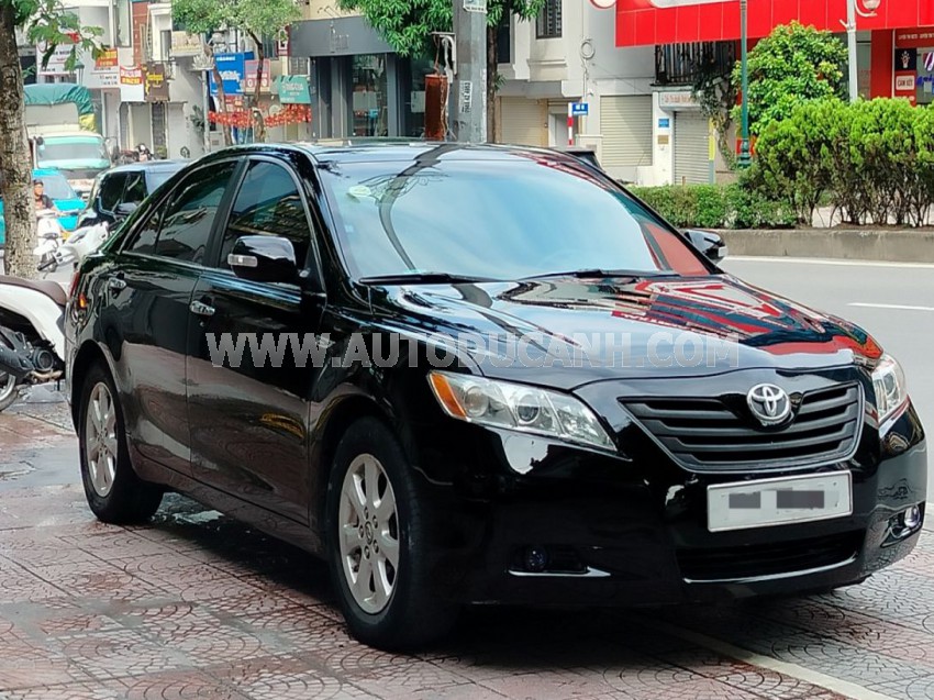 Toyota Camry LE 2.4